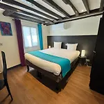 Hotel Pax Opera 3*