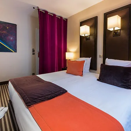 Pax Opera Hotel 3*
