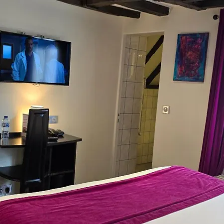 Hotel Pax Opera