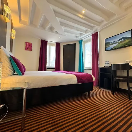 Pax Opera Hotel