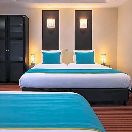 Hotel Pax Opera 3*