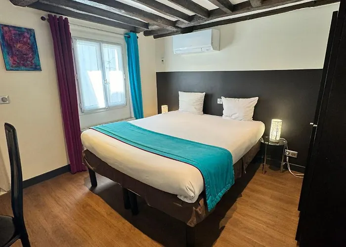 ホテル パックス オペラ 3*