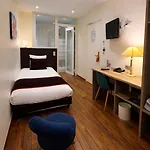 Hotel Pax Opera