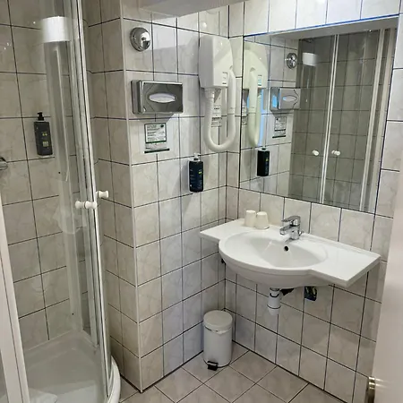 Pax Opera Paříž