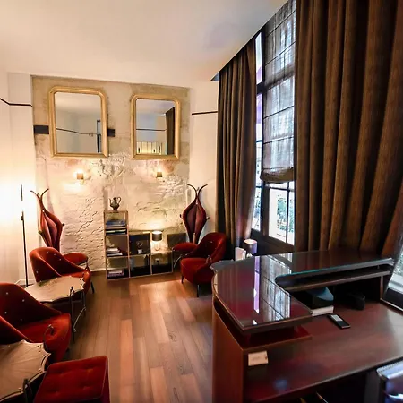 Pax Opera Hotel 3*